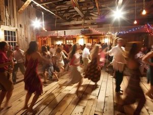 Read more about the article Harvest Barn Dance